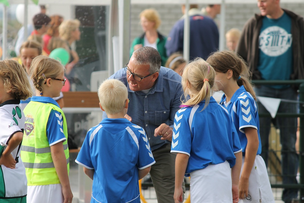 Oefenwedstrijd E2 Almkerk 159.JPG